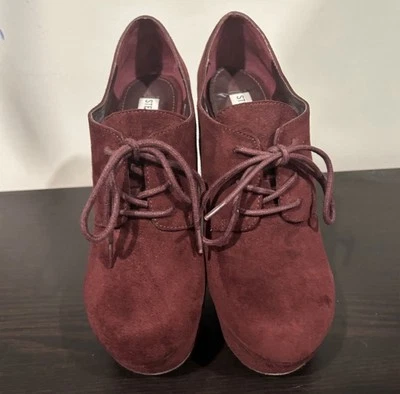 Cuñas con cordones Steve Madden talla 7,5 granate Foto 1 de 4