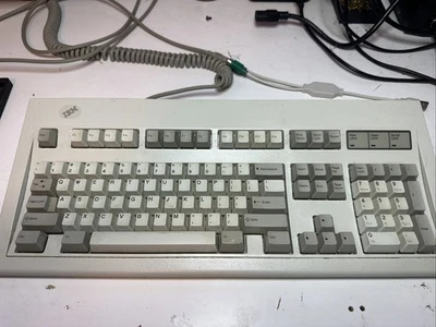 IBM 1391401 Model M Clicky Keyboard Ps2 Apr 90 TESTED WORKING - Image 1 of 3