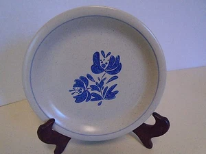 Pfaltzgraff Yorktowne 200 Jahre Jubiläum 2011 Dessert 7" Brotteller Steinzeug - Bild 1 von 2