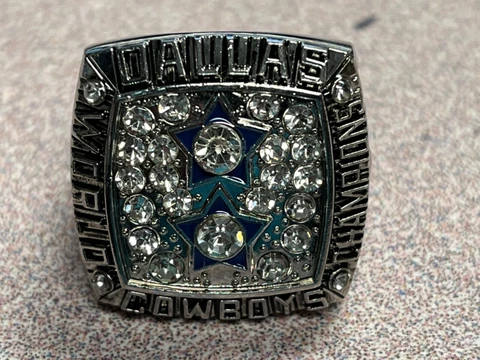 ROGER STAUBACH 1977 COMMEMORATIVE CHAMPIONSHIP RING COWBOYS SIZE 11 Cover