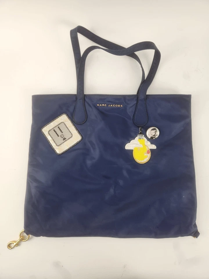 Bolso de Mano Marc Jacobs Wingman Parche Nylon Azul Marino Shopper Cremallera Dorada Foto 1 de 4