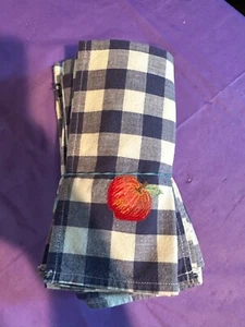 Blue and White Checkered washable Napkins with Apple Design - Picture 1 of 1