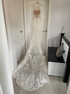 Essence of Australia D2835 wedding dress size 8 - Picture 1 of 9