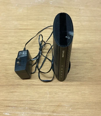 TP-Link TC-7610 300Mbps Wireless N DOCSIS 3.0 High Speed Cable Modem Router - Image 1 of 3