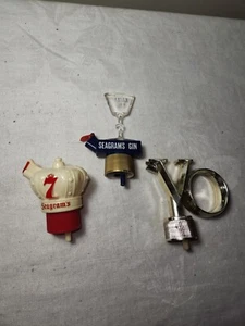 Lote de 3 tapas de botella de 3" de ginebra seca extra vintage Seagram's 7 - Imagen 1 de 17