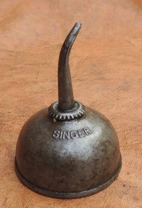 Lata de aceite Singer original vintage, ¡limpia y no tiene fugas! - Imagen 1 de 3