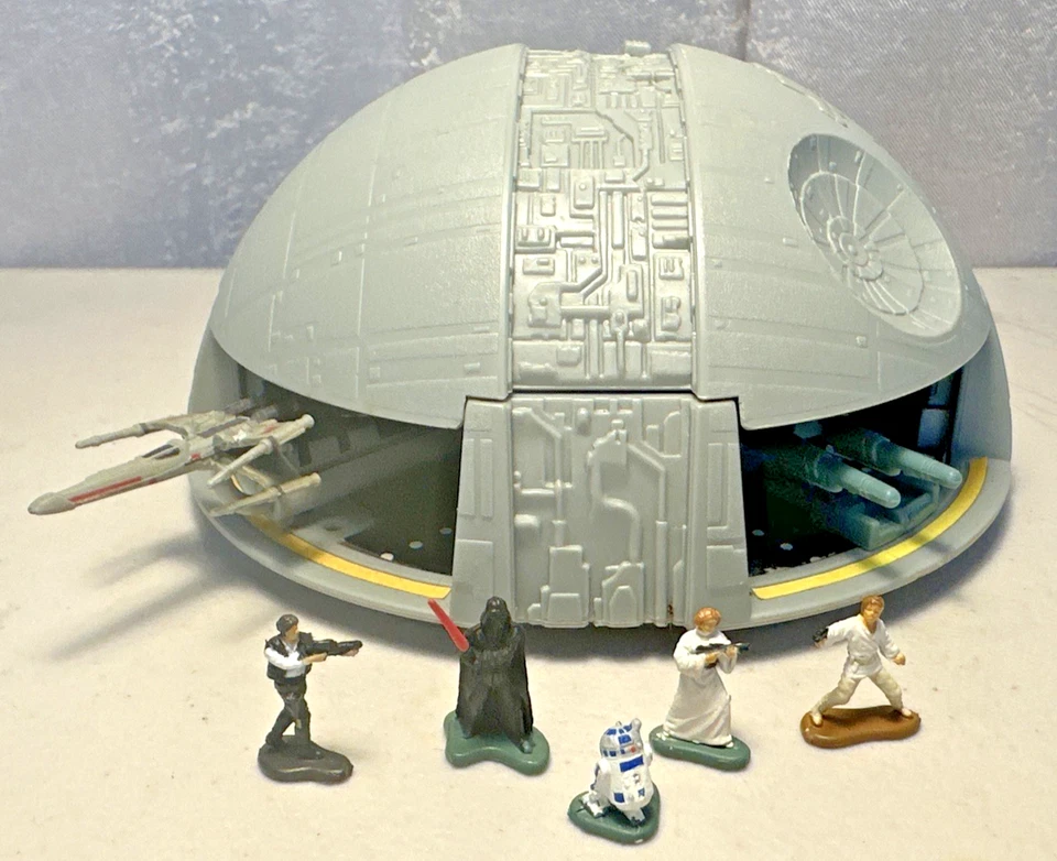 Star Wars La Estrella de la Muerte 1994 Una Nueva Esperanza Micro Máquinas Juego Estación Blindada Foto 1 de 4