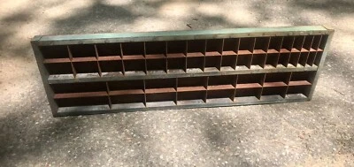 Antigua caja de sombras de metal industrial de fábrica arte de decoración de exhibición de boticario vintage Foto 1 de 4