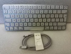 Apple Magic Keyboard with Touch ID For Mac Apple Silicon -Brand NEW - UK English - Picture 1 of 2