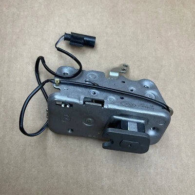 Conjunto Cerradura - Mercedes-Benz (463-730-42-02) Puerta 2015-21 Clase G 550 Foto 1 de 4