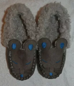 M&S boys slip on suede moccasin mouse slippers size 6 narrow infant grey NEW - Picture 1 of 7