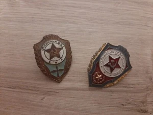 Two Soviet military badge. Excellent student Soviet Army and Aviation. USSR - Picture 1 of 12