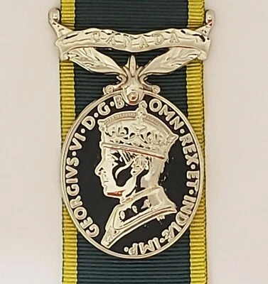 WW2 Canadian Efficiency Medal GVI, Reproduction - Image 1 of 3