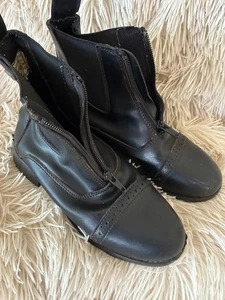 BOTAS ECUESTRES EQUISTAR JUVENILES TALLA 2C NEGRAS CREMALLERA DELANTERA - Imagen 1 de 6