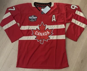 Connor McDavid Canada New Mens Medium M 50 RARE Jersey 4 Nations Edmonton Oilers - Picture 1 of 11