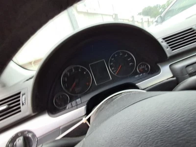 Medidor de velocímetro usado se adapta a: Audi A4 Cluster 2006 exc. Conv MPH sin navegación G Foto 1 de 4