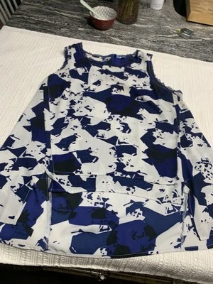 Blusa sin mangas Vera Wang azul profundo blanca patrón geométrico para mujer talla grande” Foto 1 de 4