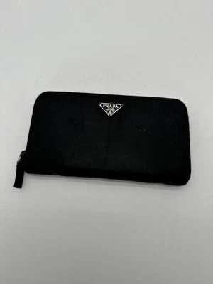 Бумажник складной двойной холщовый Prada Saffiano размер OS - черный 2MO513_QHH_F0002 подержанный - Изображение 1 из 4