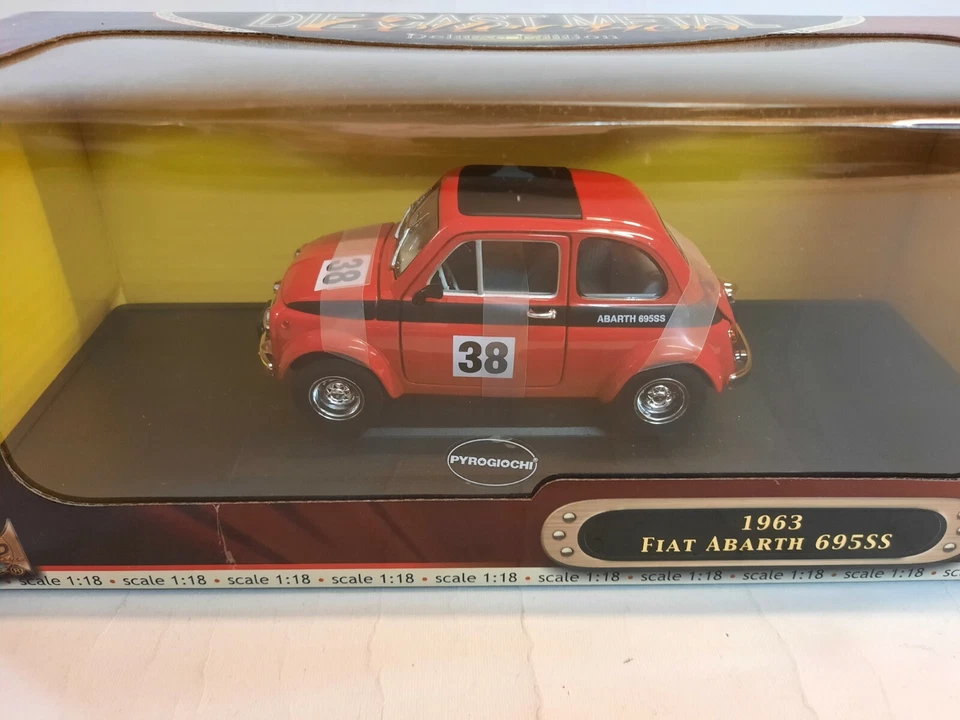 Yat Ming Fiat Abarth 695SS #38 red 1963 1/18 92338ROSSO - Immagine 1 di 1
