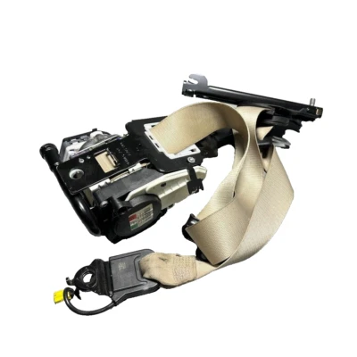 Оригинальный натяжитель ремня безопасности со стороны переднего правого пассажира 2014 Mercedes-Benz E550 - Изображение 1 из 4