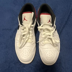 Größe 11 - Air Jordan 1 Low White University Red - Bild 1 von 8