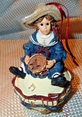 ADORNO DE NAVIDAD CHICOS ~ NIÑO DE AYER ~ BETSY LA PATRIOTA ~ REGOCÍJATE *BUEN ESTADO Foto 1 de 2