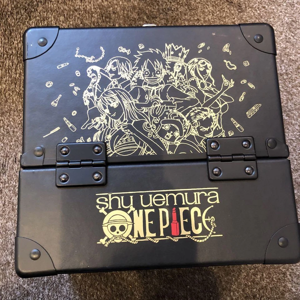 Caja de Maquillaje Premium Shu Uemura x One Piece Colaboración Fearless Crew de JPN!! Foto 1 de 4
