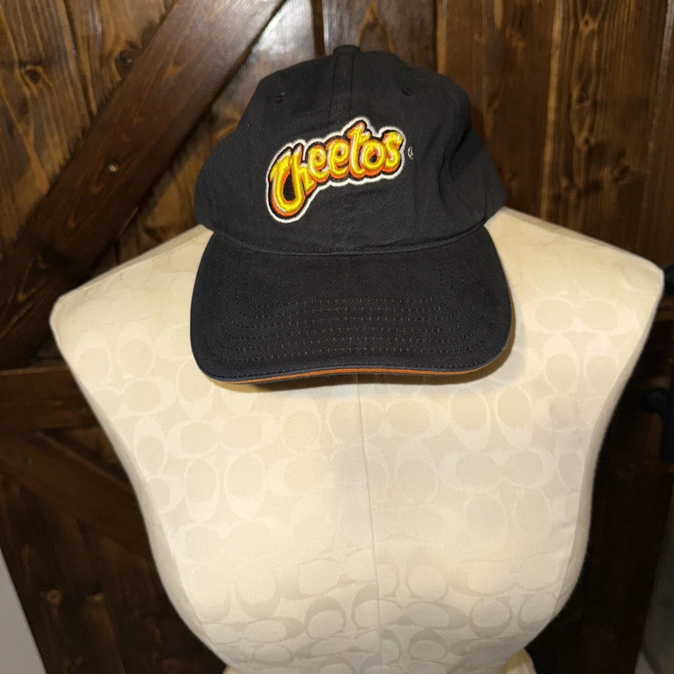 Gorra de béisbol Cheetos Foto 1 de 2