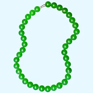 Genuine Polished Vivid Green Jade Bead Necklace 18” Sterling Silver Screw Clasp - Picture 1 of 10