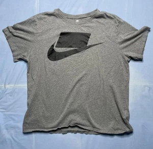Camiseta Nike NSW Gris Manga Corta Talla XL - Imagen 1 de 4