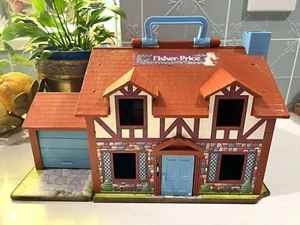 Vintage Little People Tudor Family Play House B952 - Fisher Price 1980-1986 - #1 - Picture 1 of 8