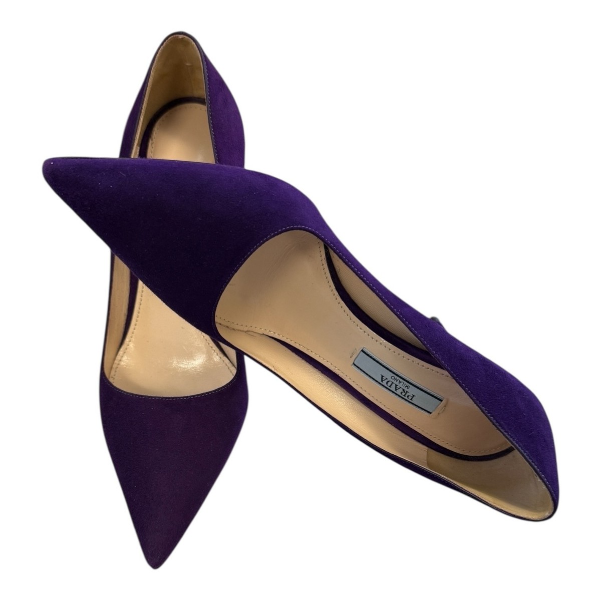 PRADA パープルスエードリボンパンプス｜クラシックでフェミニンな名品 PRADA パープルスエードリボンパンプス｜クラシックでフェミニン