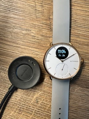 Withings ScanWatch 38mm Rose Gold - Bild 1 von 4