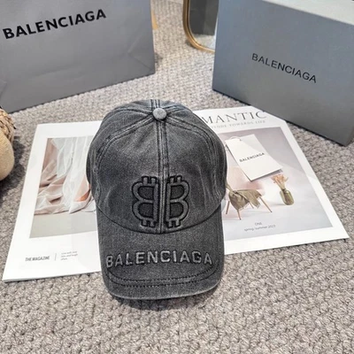Balenciaga 棒球帽牛仔灰色 全新 — 第 1/4 张图片