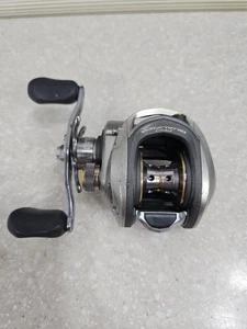 Left Hand Retrieve BassProShop Pro Qualifier 2 Baitcasting Reel - Picture 1 of 11