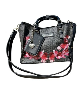 Marc New York Andrew Marc Schwarz Rosa Blumen Umhängetasche Tasche Geldbörse Charms Füße Gold - Bild 1 von 21
