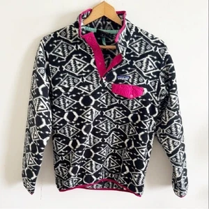 Patagonia black/white fish Light Synchilla Snap Pullover fleece size Small - Picture 1 of 4