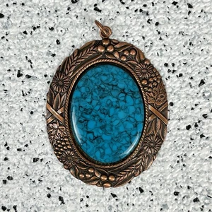 Vintage Inspired Copper Oval Floral Framed Necklace Pendant Faux Turquoise - Picture 1 of 6