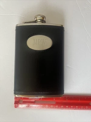 Frasco MPW de 8 oz negro envoltura de cuero vegano tapa de rosca adjunta de acero inoxidable Foto 1 de 4