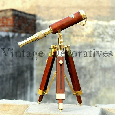 Telescopio náutico vintage de latón hecho a mano pirata de cuero marino con trípode de madera Foto 1 de 4
