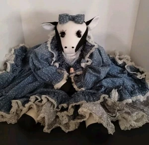 Vintage Country Handmade Cow Very Country Look Beautiful On A Bed In Great Condi - Picture 1 of 10