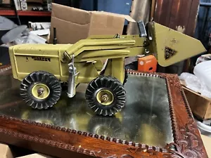 Vintage 1953 Nylint Payloader #1600 Beige pressed steel toy with look book - Picture 1 of 19