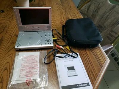 Reproductor de DVD portátil Polaroid PDV-0713B plateado de 7" con bolsa, manual solo para piezas  Foto 1 de 4