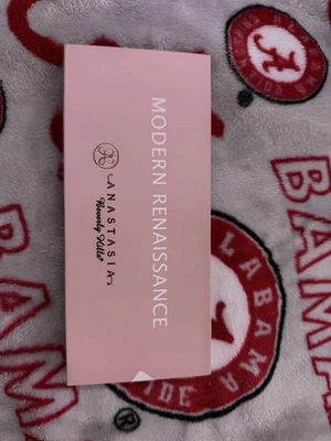 Anastasia Beverly Hills 现代文艺复兴时期眼影盘 — 第 1/2 张图片