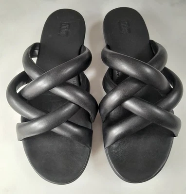 FITFLOP HELGA SLIDE SIZE 6/39 BLACK LEATHER LOOK STRAPPY SANDALS VGC FREE P&P - Image 1 of 4