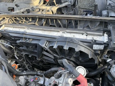 Conjunto de ventilador condensador radiador Audi Q7 Quattro 4,2 L V8 AWD 2008 OEM Foto 1 de 4