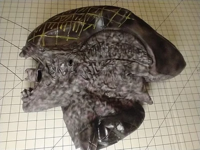 Vintage Alien VS Predator 2004 Latex Mask 20th Century Fox Adult Sci Fi Cosplay - Image 1 of 4