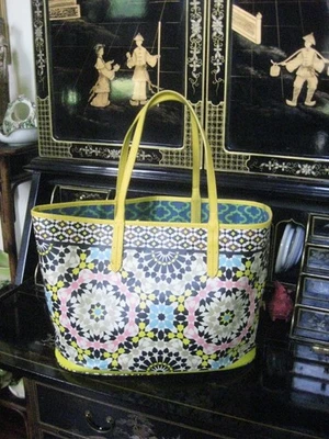 Bolso de Mano Grande DR YANY Gran Bolso de Mano de Verano Foto 1 de 4