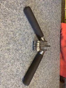 Exercise Machine Cable Attachment Tricep/ Bicep Revolving Handle - Picture 1 of 5