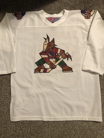 Jeremy Roenick Phoenix Coyotes CCM Jersey Youth Large Cover